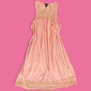 🌸 H&M Babydoll dress. Midi length, crochet detail. Medium